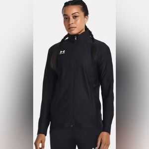 Under Armour Women’s Size Large Heat Gear Fitted Black Jacket